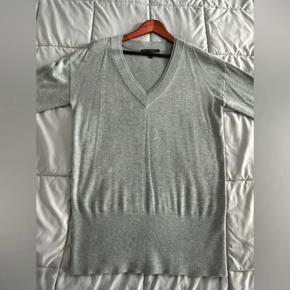 White House Black Market Gray V-Neck Cashmere Blend Sweater – Size L - Picture 7 of 14